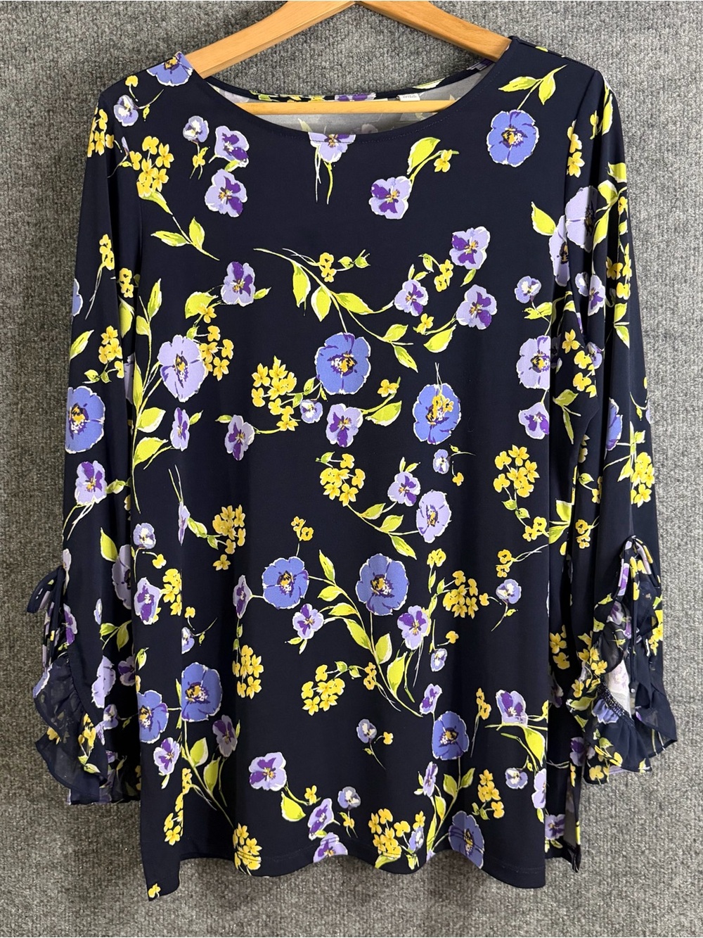 Susan Graver Liquid Knit Top Womens Large Floral Ruffle Sleeve Tunic Stretch